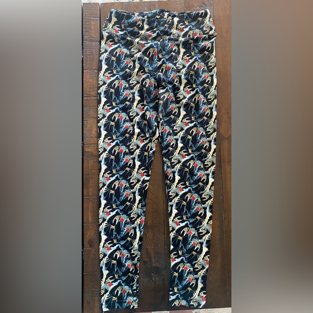 LulaRoe Snow White witch leggings one size